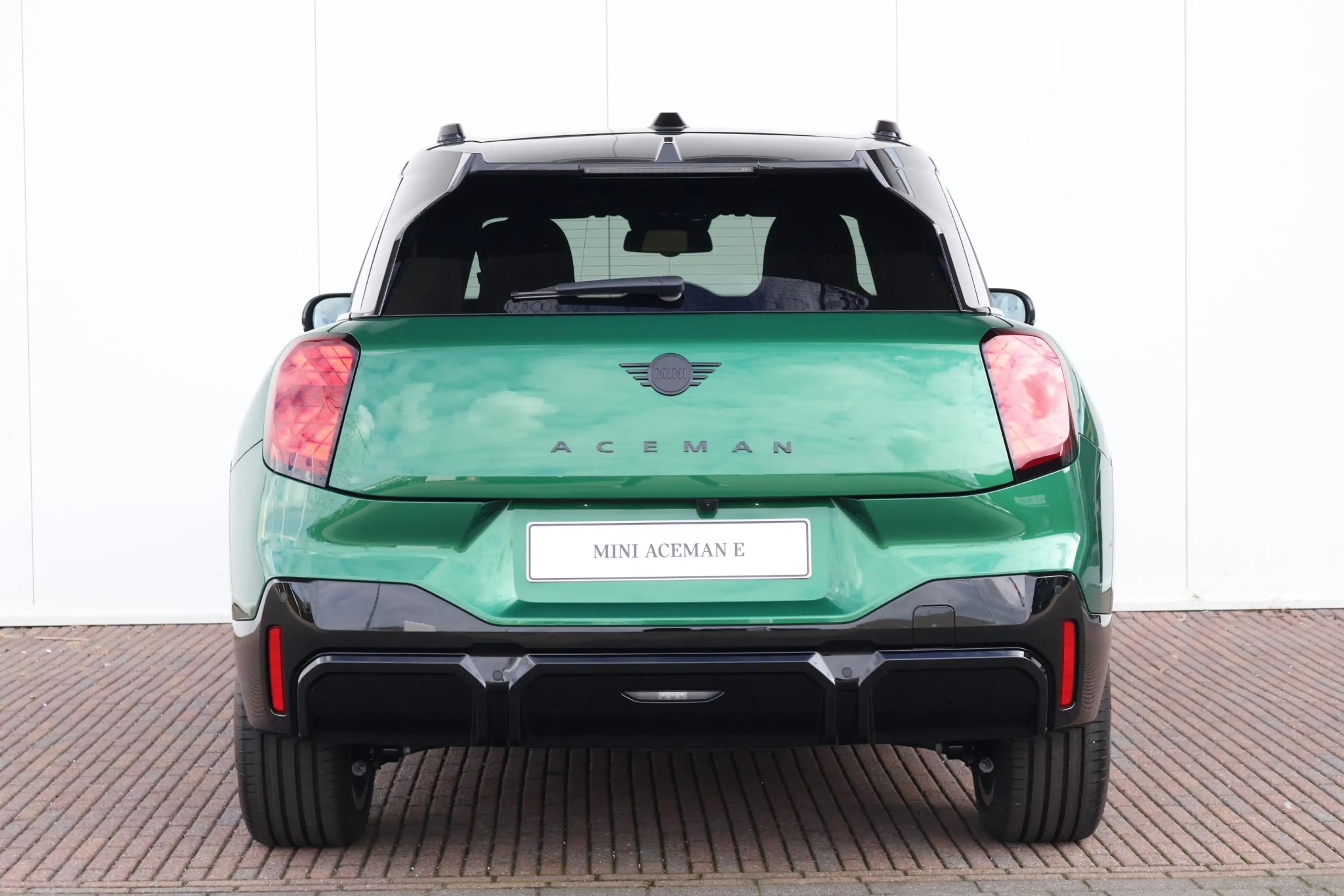 MINI Aceman E John Cooper Works | Pakket M — photo 8