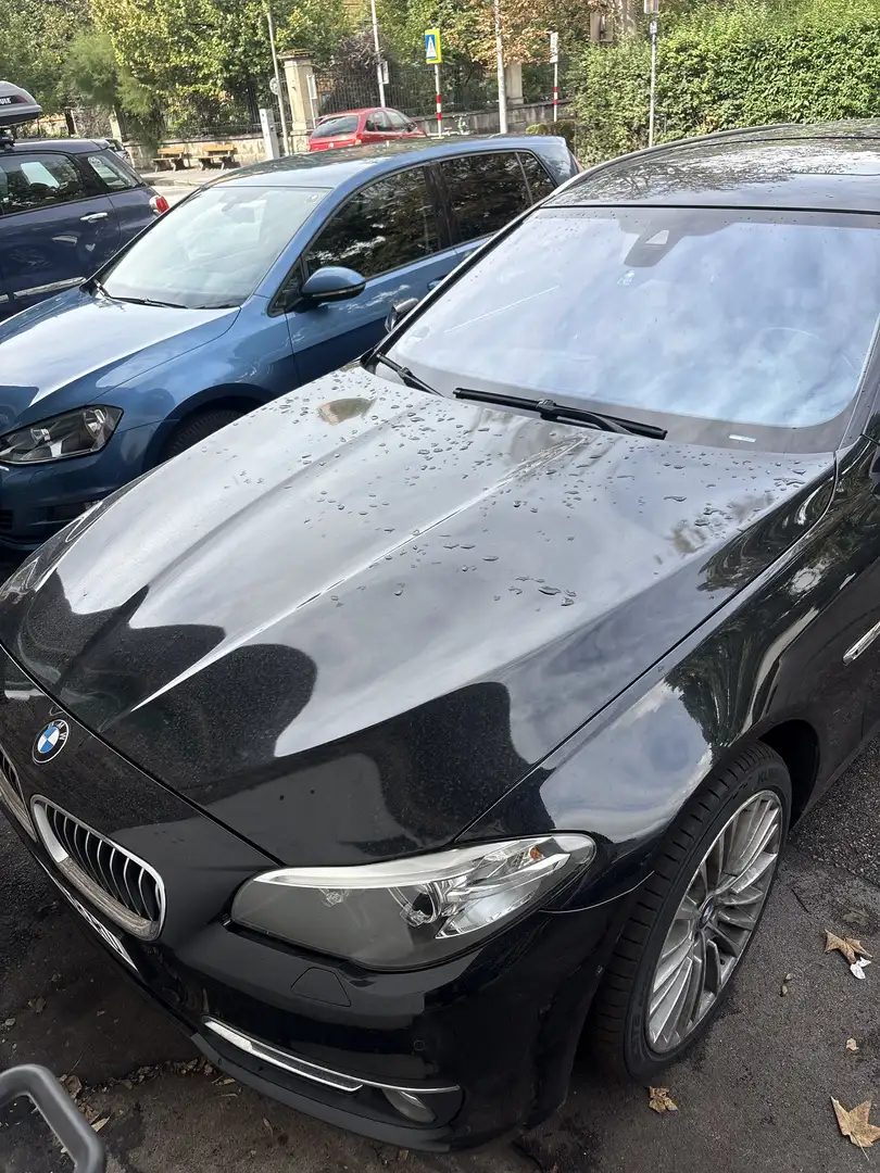 BMW 530 530d xDrive Touring Luxury Line - 2