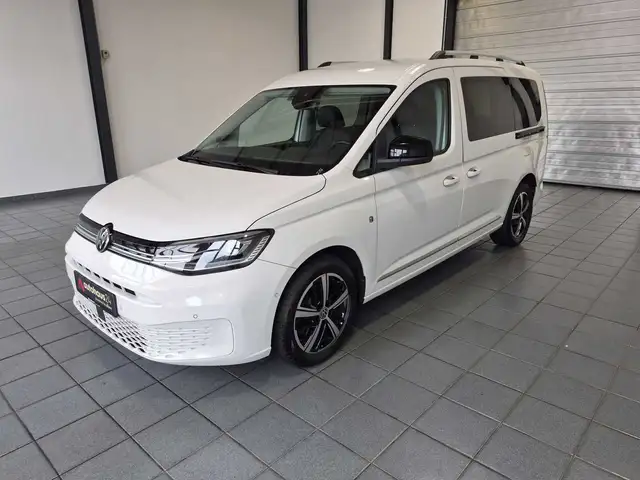 Volkswagen Caddy Maxi view 3