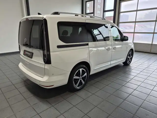 Volkswagen Caddy Maxi view 5