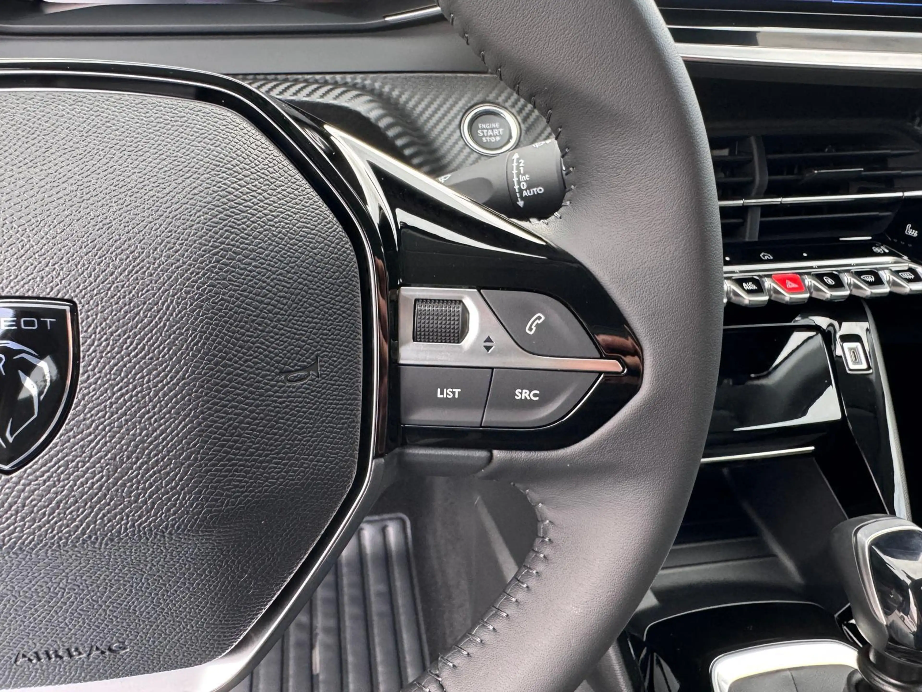 Peugeot 208 Allure 74 kW (101 PS), Schaltgetriebe, Frontant... — photo 12