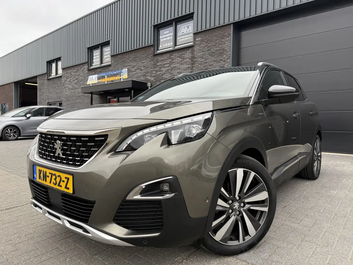 Peugeot 3008 1.2 130PK GT Line | 1E EIGENAAR | 12MND GARANTIE | Gris - 2