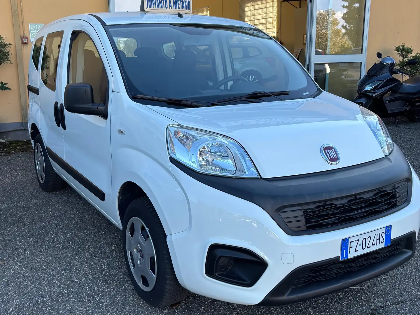 Fiat Qubo Qubo 1.4 8v natural power Easy 70cv my19 Bianco - 2