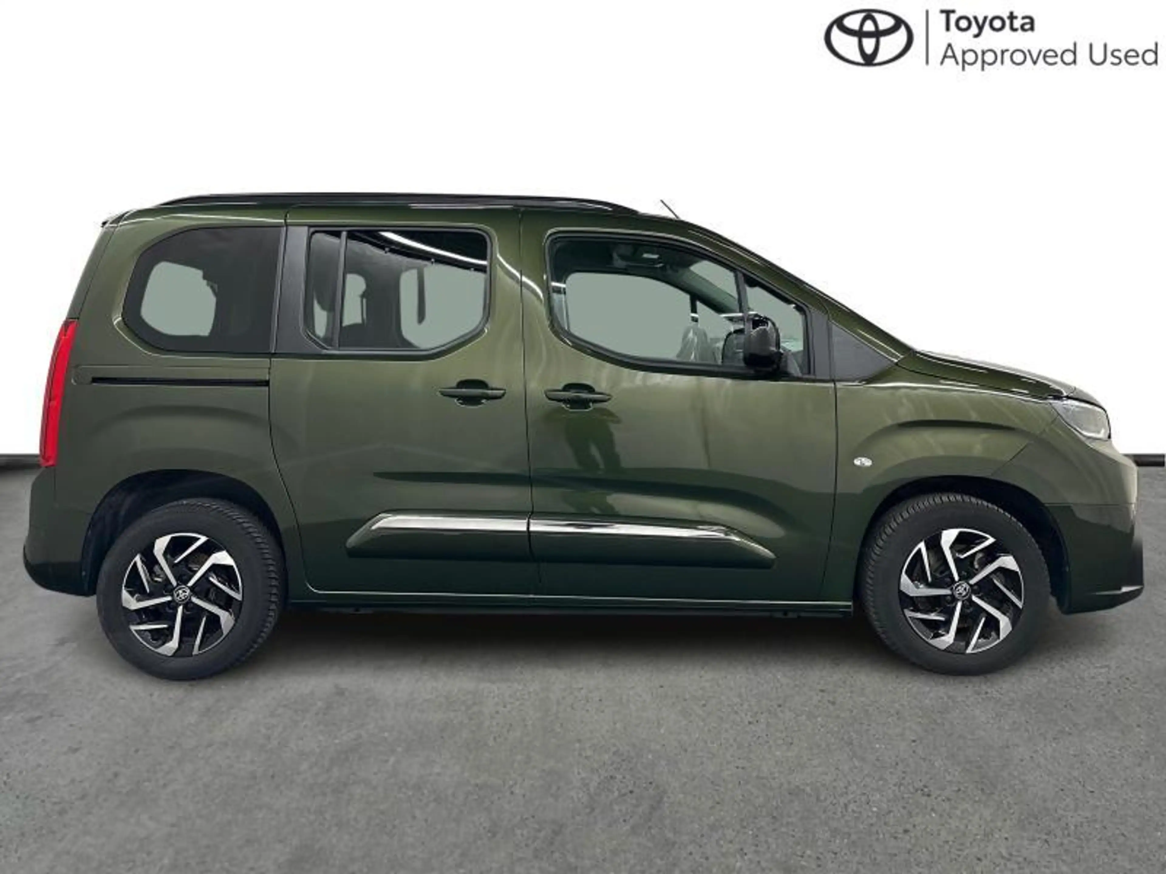 Toyota Proace City VERSO SWB Family 5pl 1.2 — photo 14