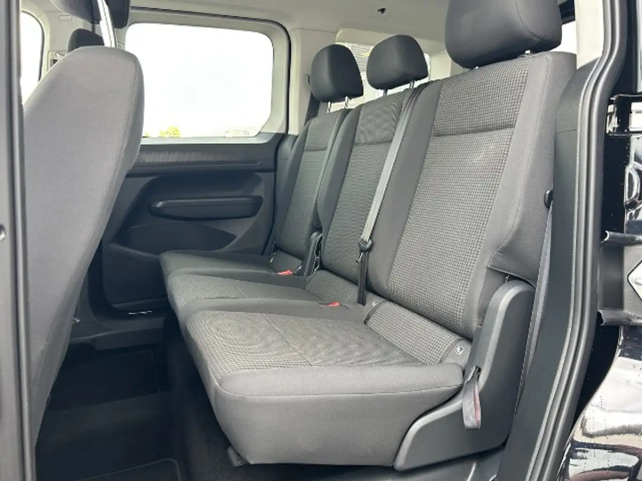 Volkswagen Caddy 2.0 TDI — photo 13