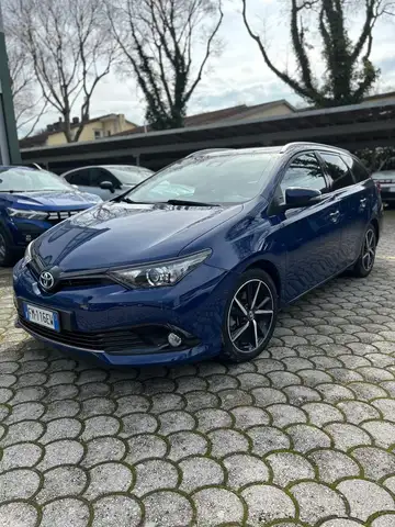 Toyota Auris Hybrid Active