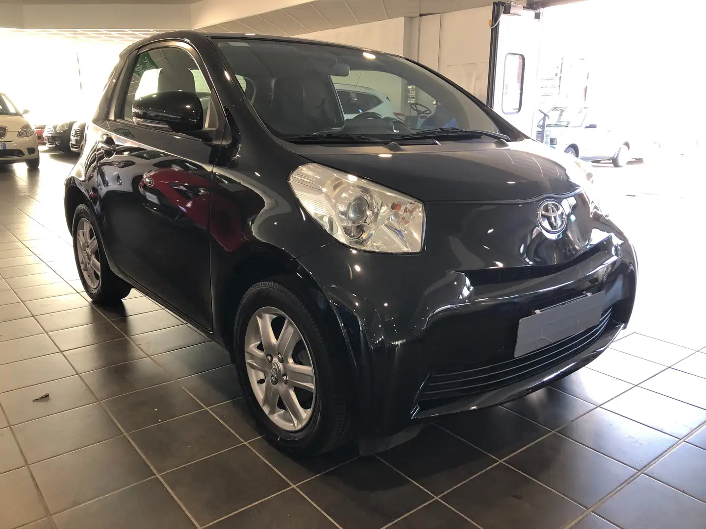 Toyota iQ iQ 1.0 cvt (multidrive) Nero - 2