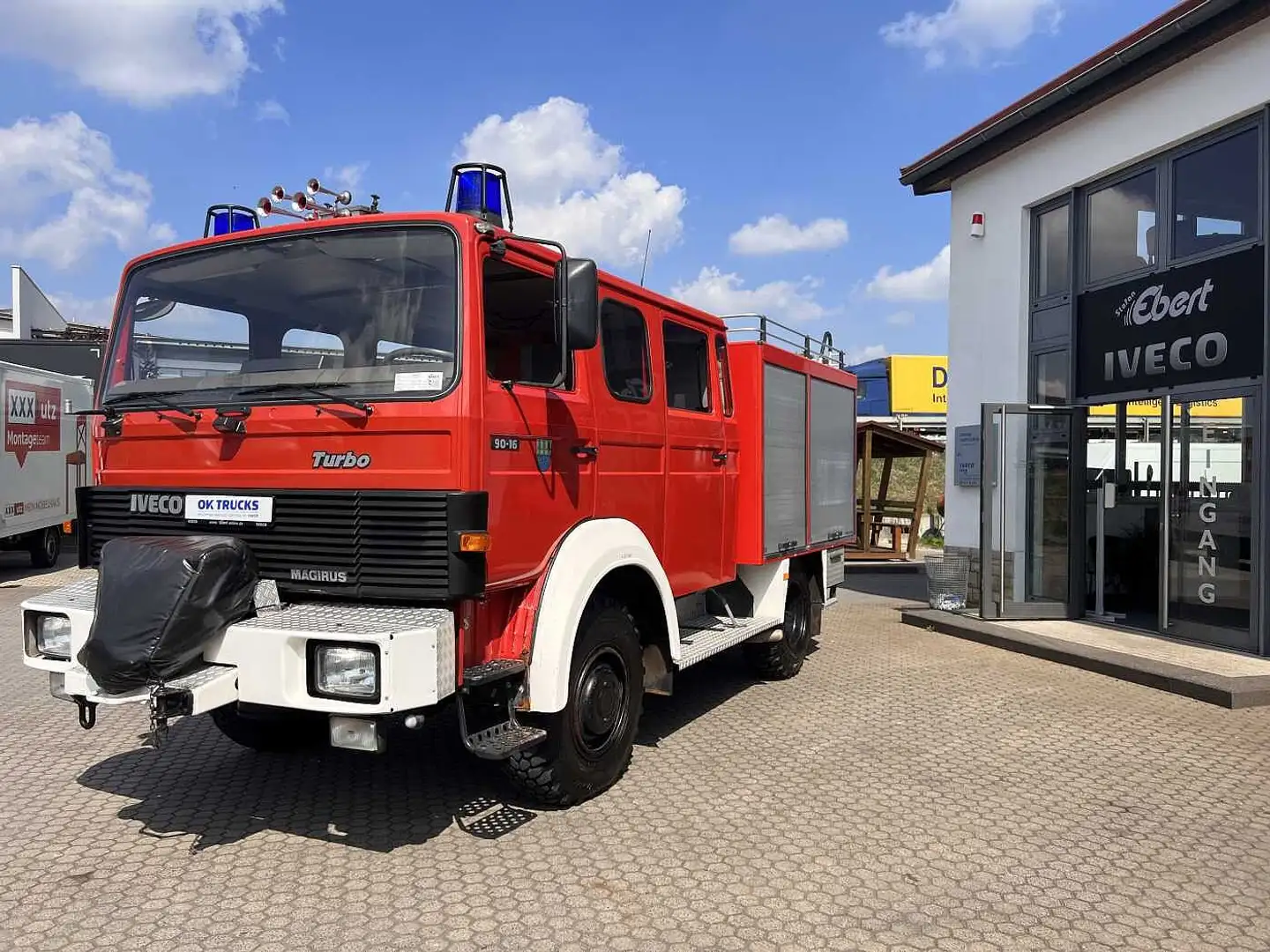Iveco 75-16 AW 4x4 LF8 Feuerwehr Standheizung 9 Sitze Rot - 1