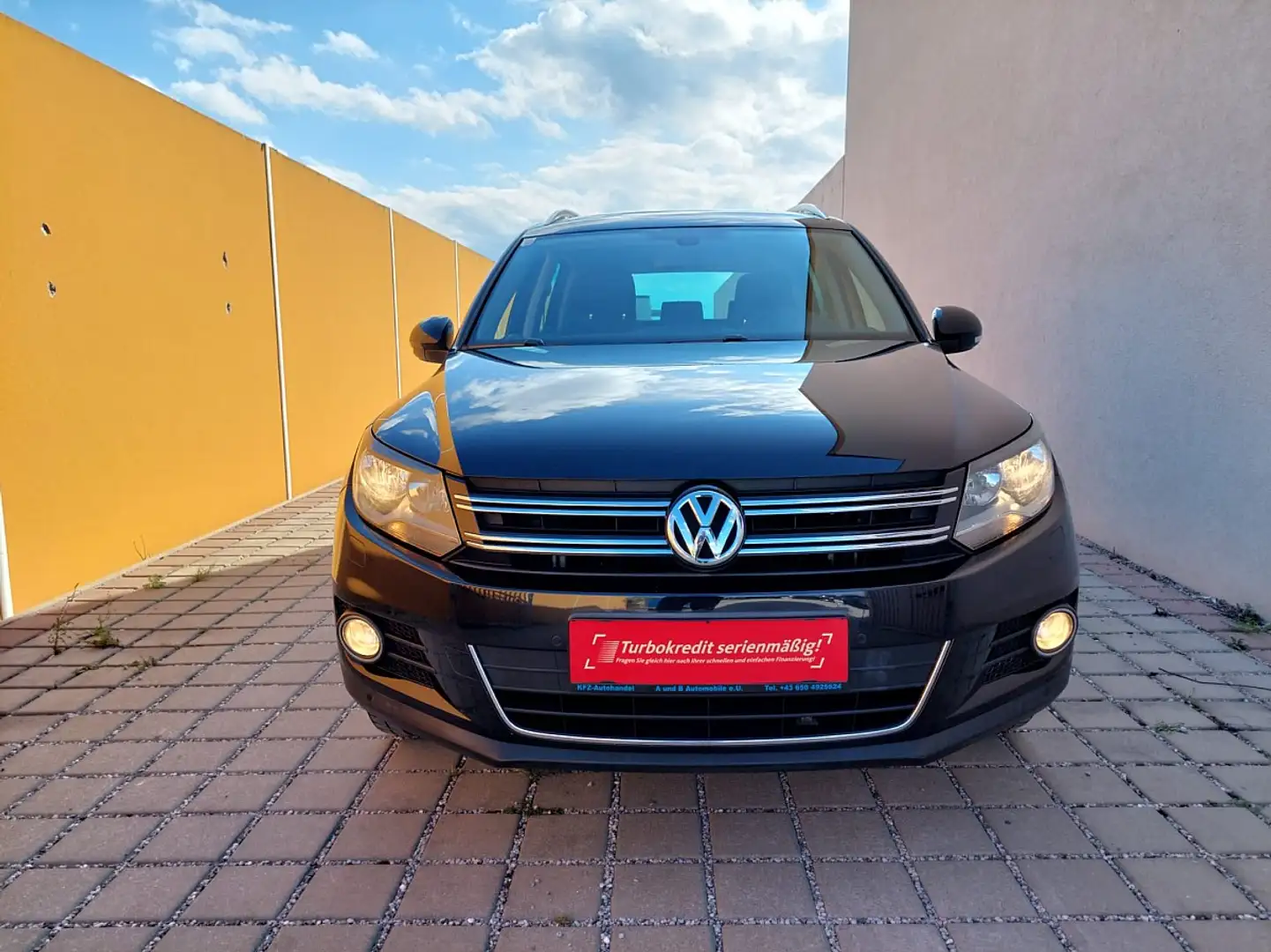 Volkswagen Tiguan 2,0 TDI Style BMT DPF Sofort Kredit Schwarz - 2