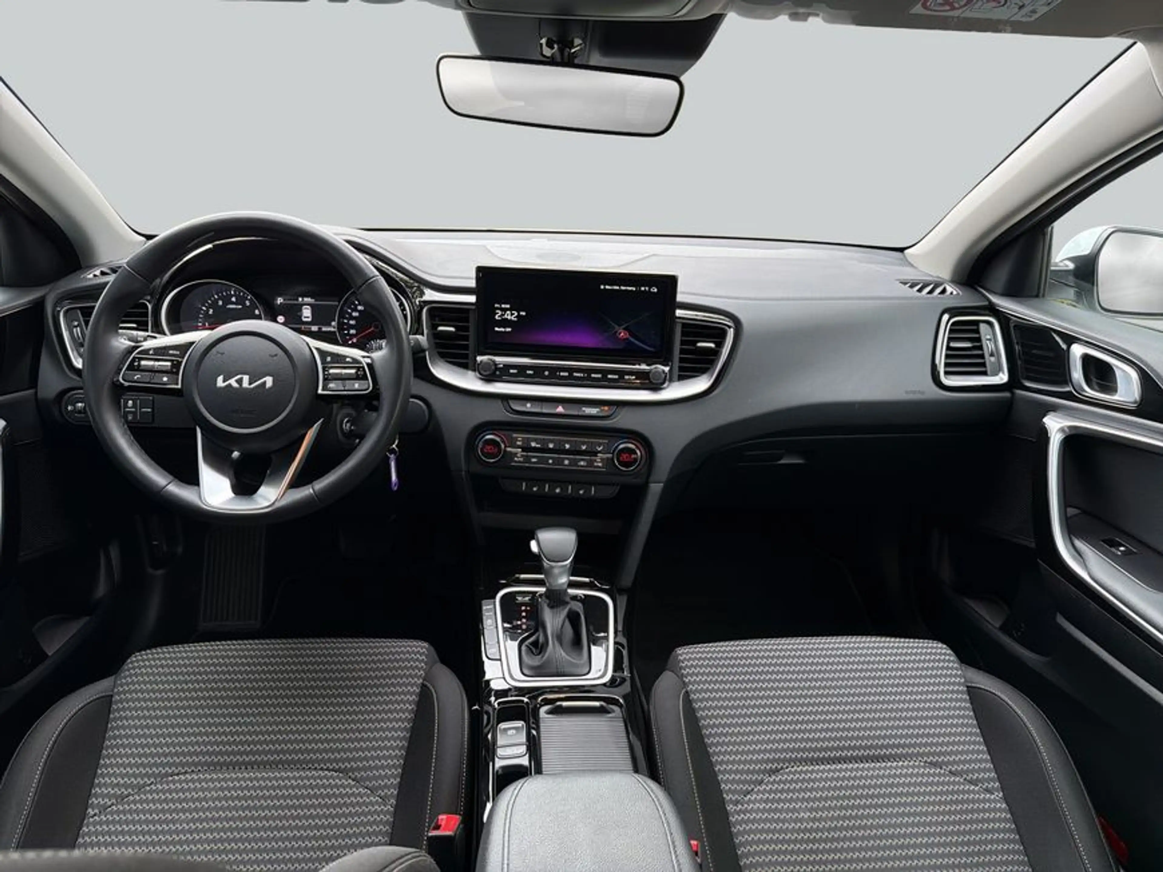 Kia Ceed / cee'd Ceed 1.5 T-GDI DCT7 OPF Spirit — photo 13