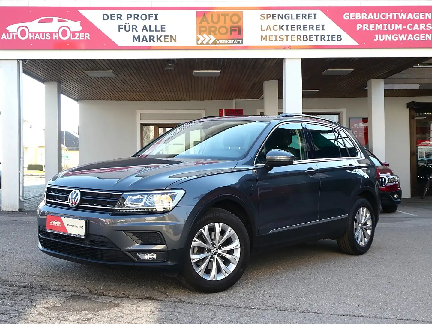 Volkswagen Tiguan Sky 1,4 TSI Comfortline *Panorama, KESSY, NAVI* Grau - 1