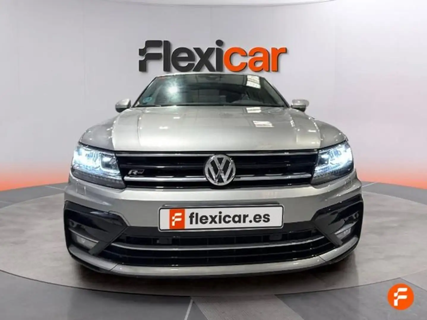Volkswagen Tiguan 2.0TDI Urban Sport DSG 110kW Gris - 2