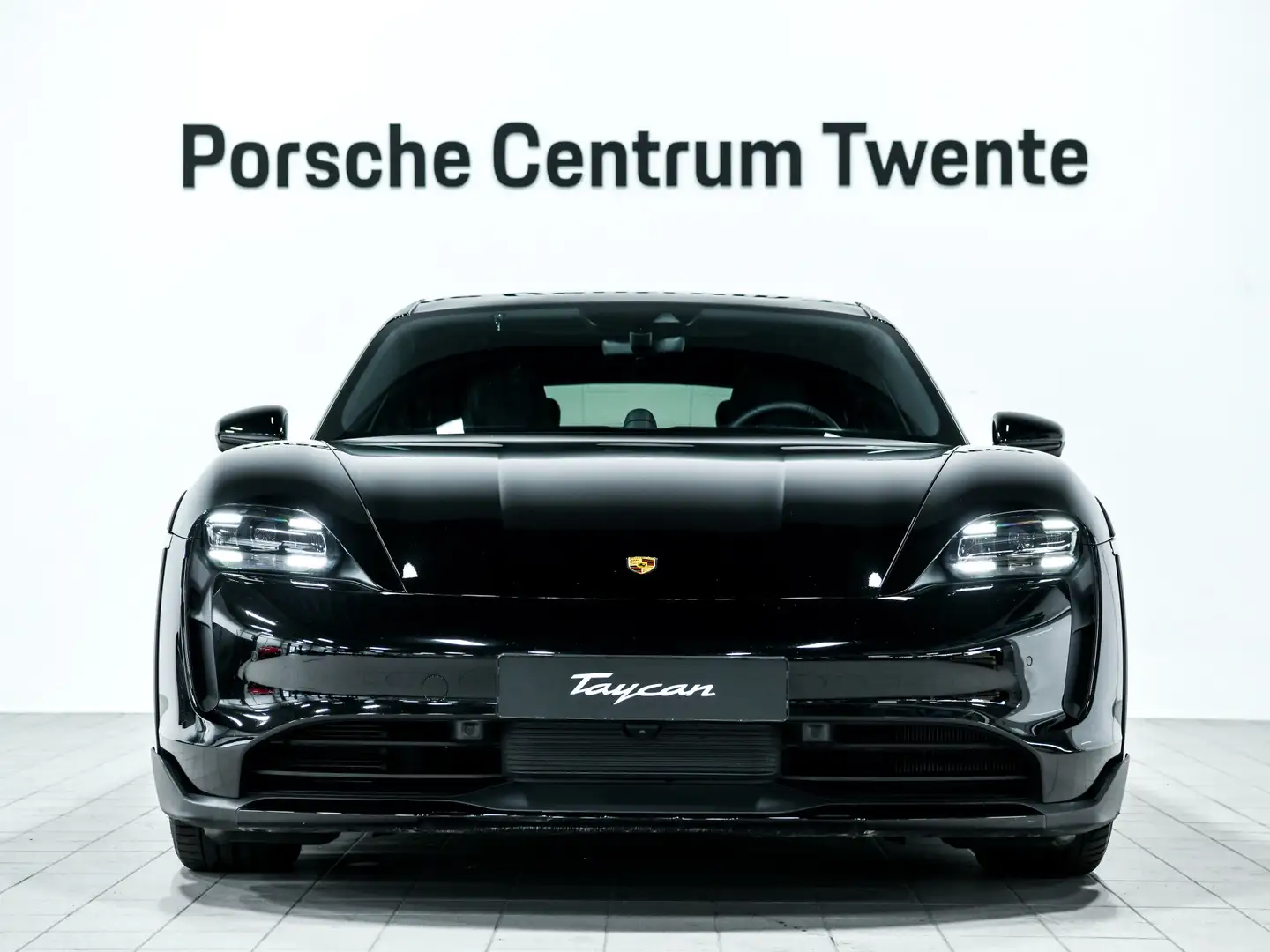 Porsche Taycan 4 Cross Turismo Performance-accu Plus Zwart - 2