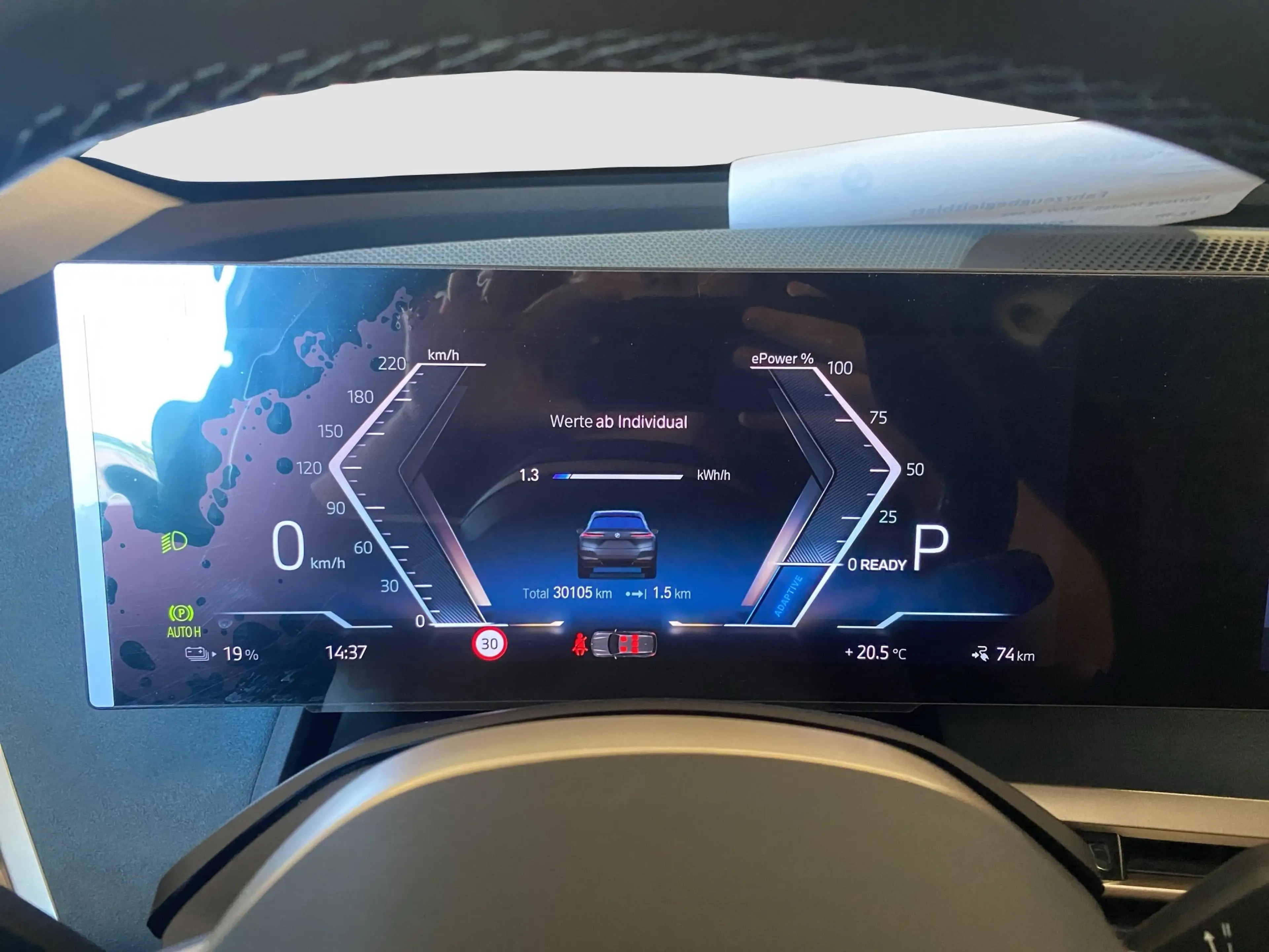 BMW iX xDrive40 Laser SpurAss StHzg 360° AHK Navi — photo 15