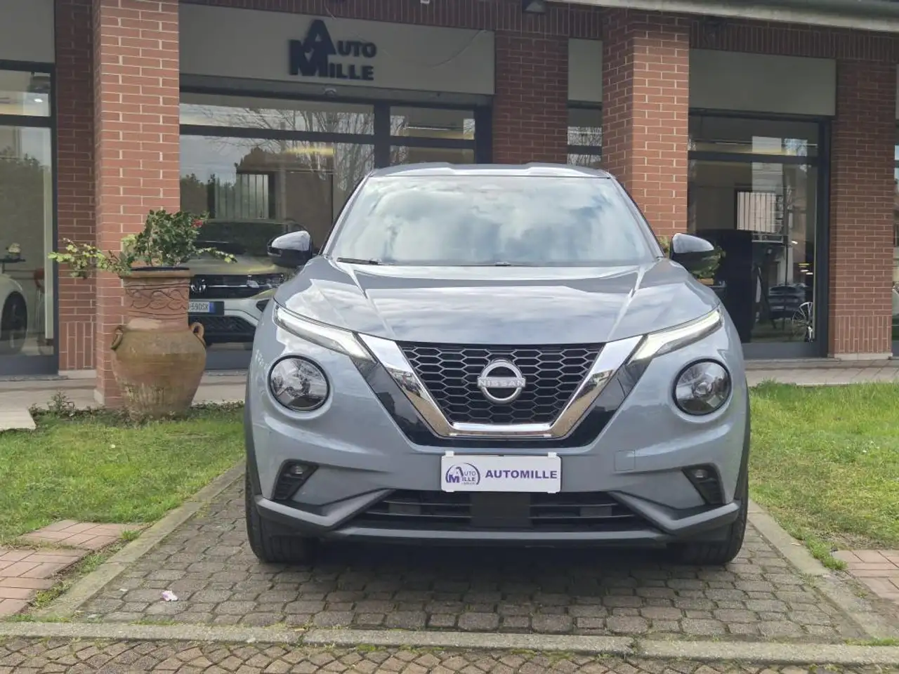 Nissan Juke 1.0 dig-t N-Connecta 114cv dct *NON VINCOLATO A FINANZIAMENTO* 3