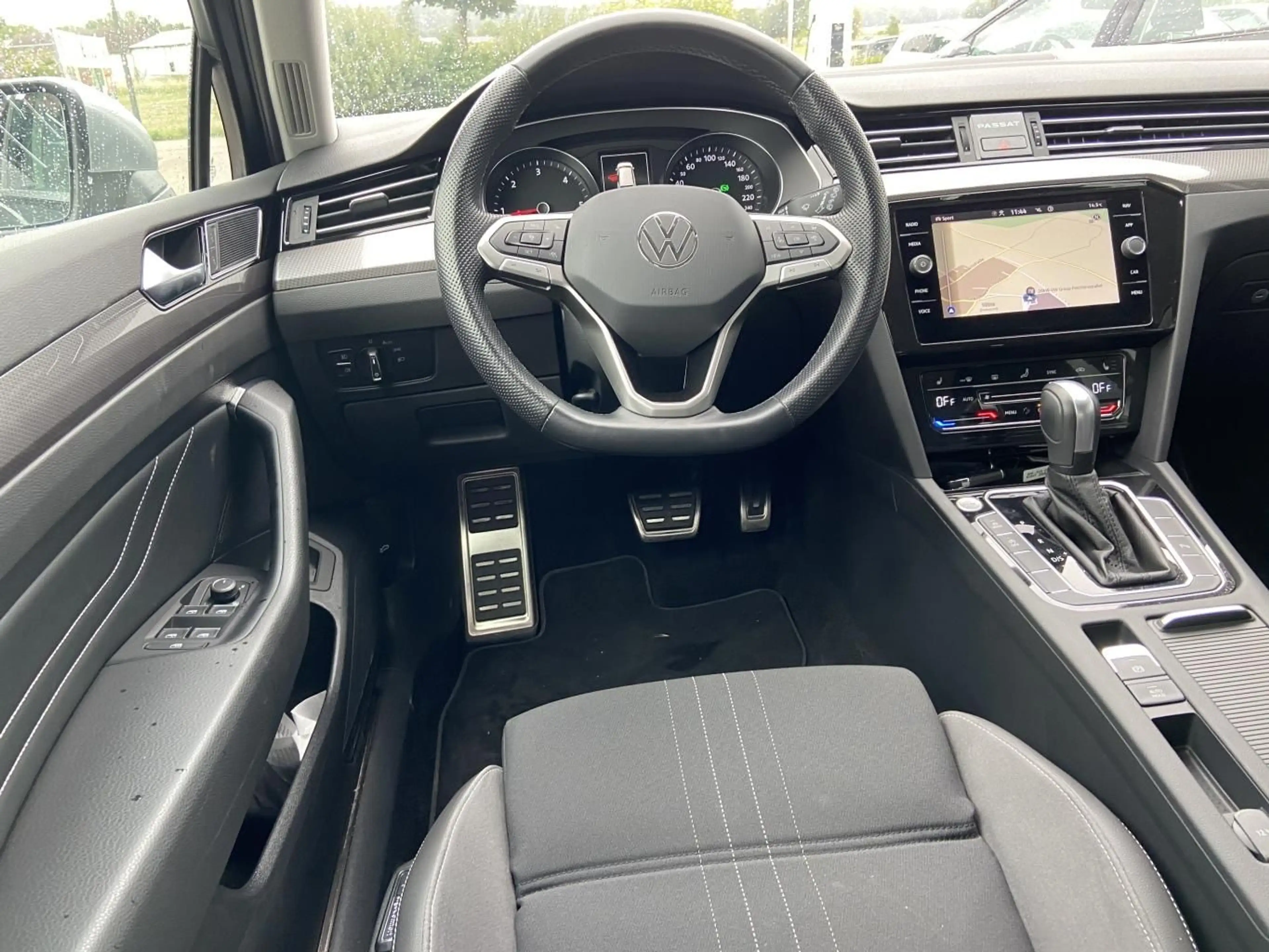 Volkswagen Passat Alltrack 2.0 TDI DSG 4-MOTION AHK+APP-CON — photo 8