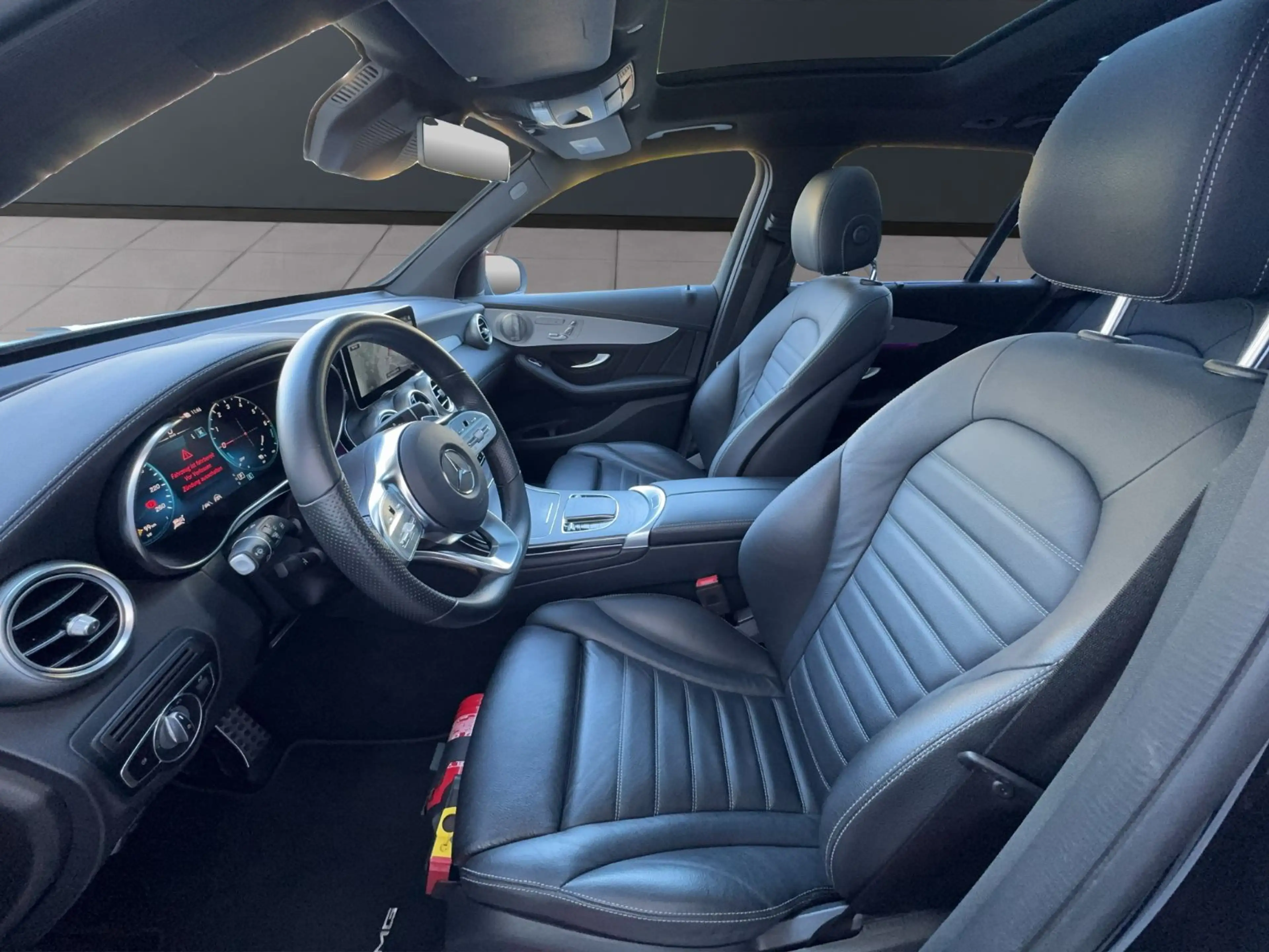 Mercedes-Benz GLC 300 de 4MATIC FAP Klima Shz Ambi eHeck AMG — photo 9