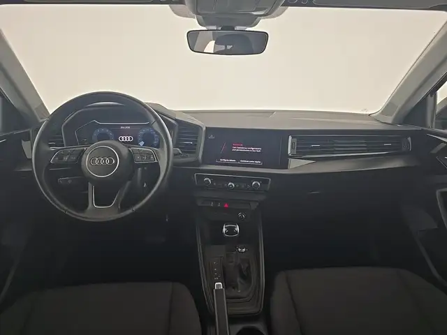 Audi A1 view 11