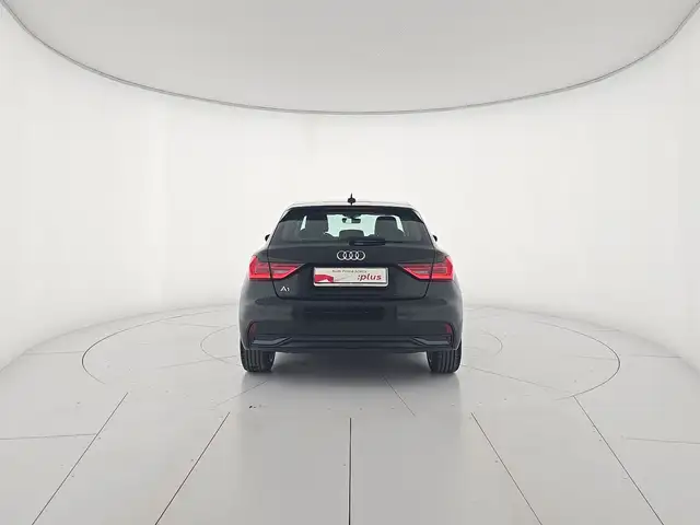Audi A1 view 4
