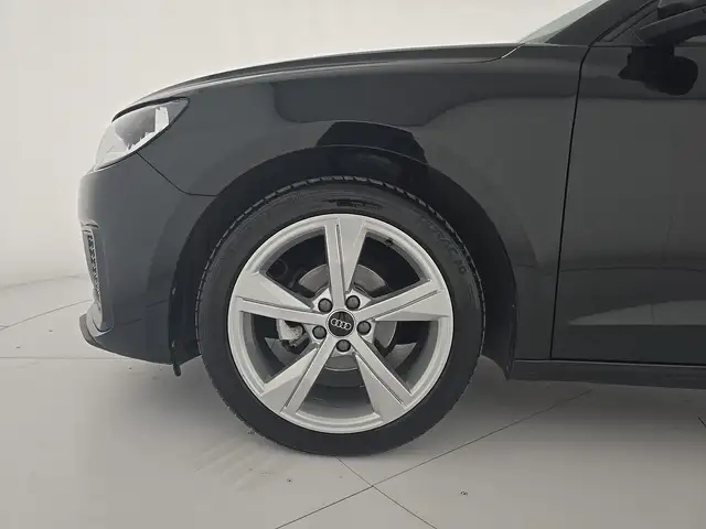 Audi A1 view 8