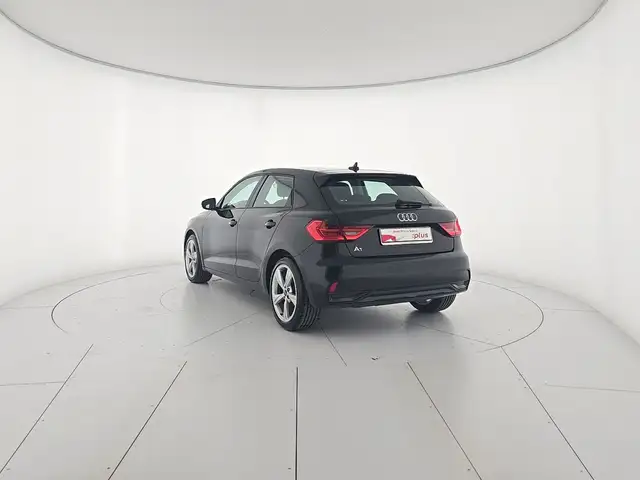 Audi A1 view 3