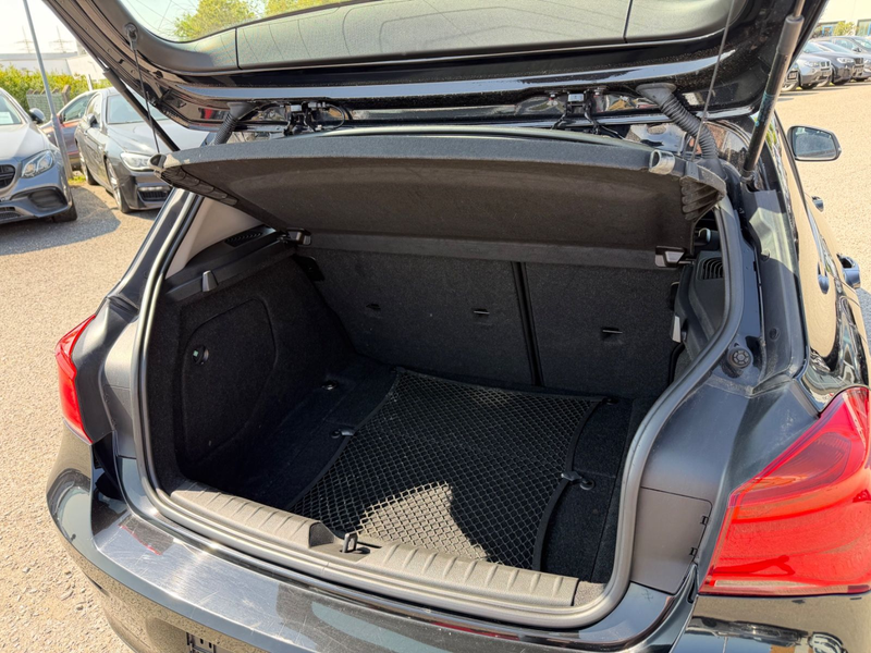 BMW 118 i Advantage Limo SHG PDC Tempomat LED — photo 14