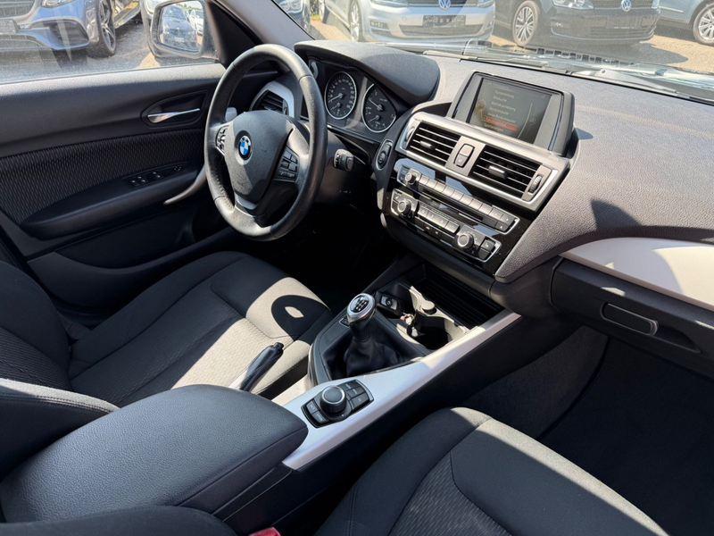 BMW 118 i Advantage Limo SHG PDC Tempomat LED — photo 9