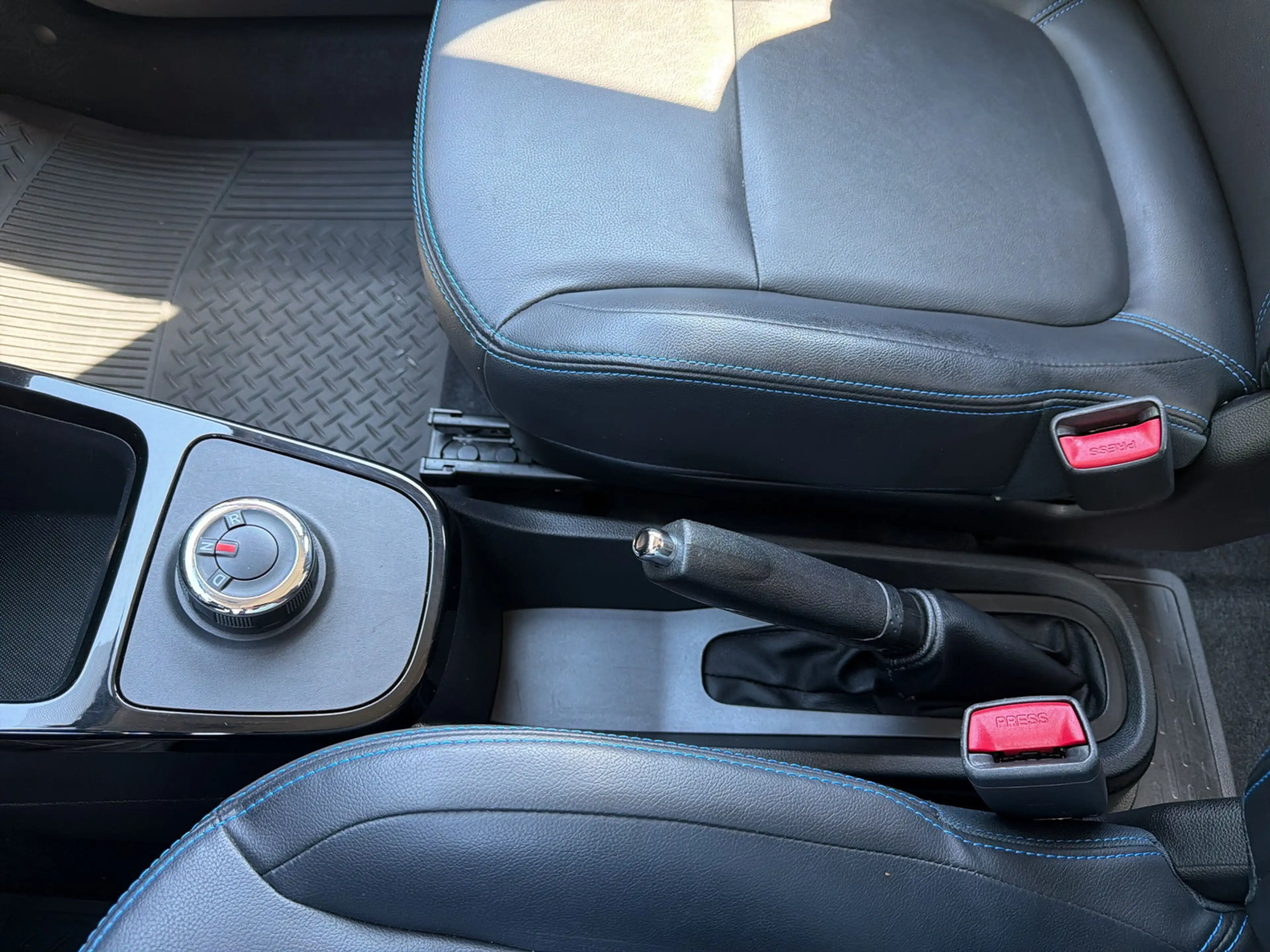 Dacia Spring Electric 45 Business — photo 12