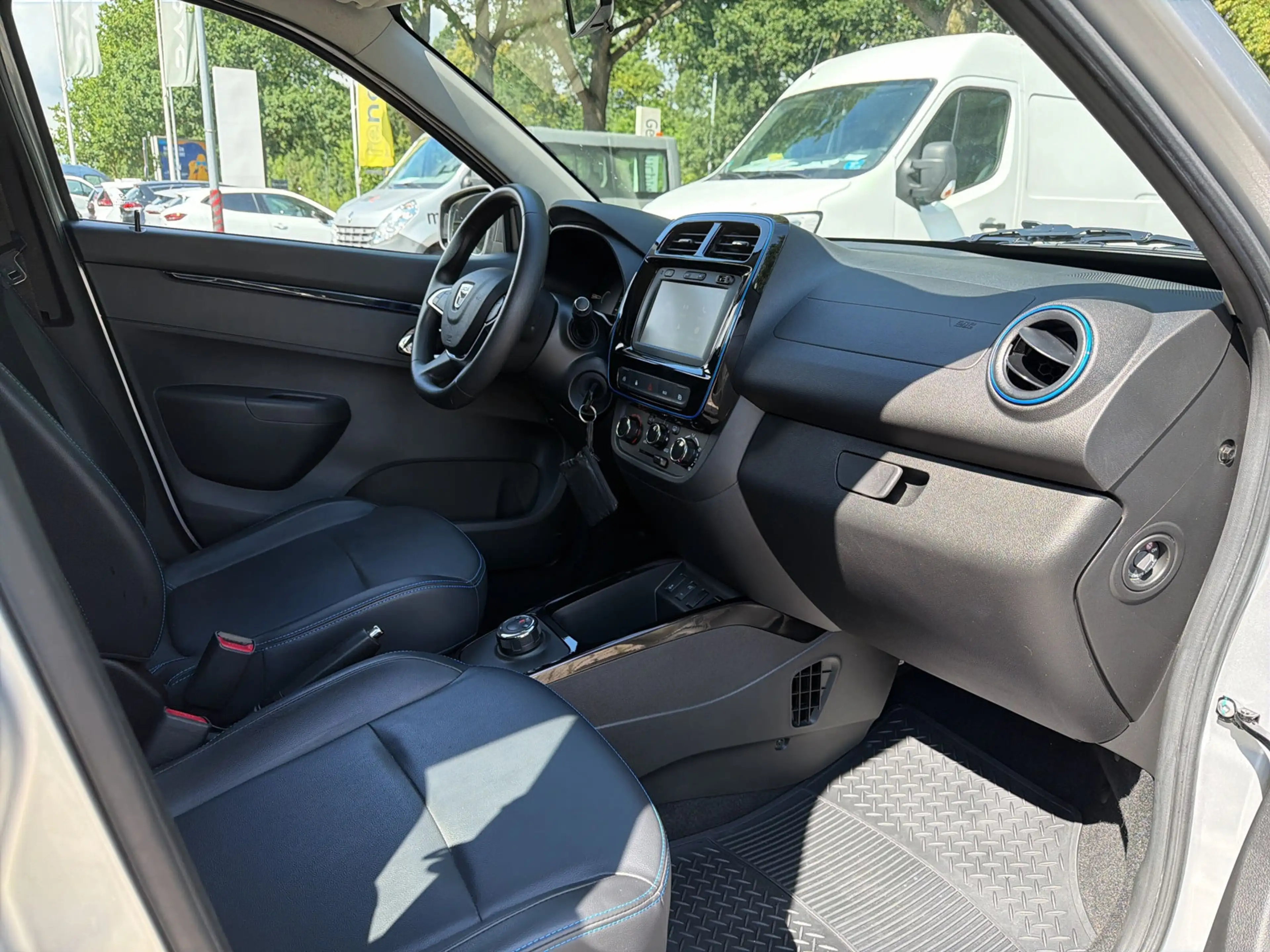 Dacia Spring Electric 45 Business — photo 13