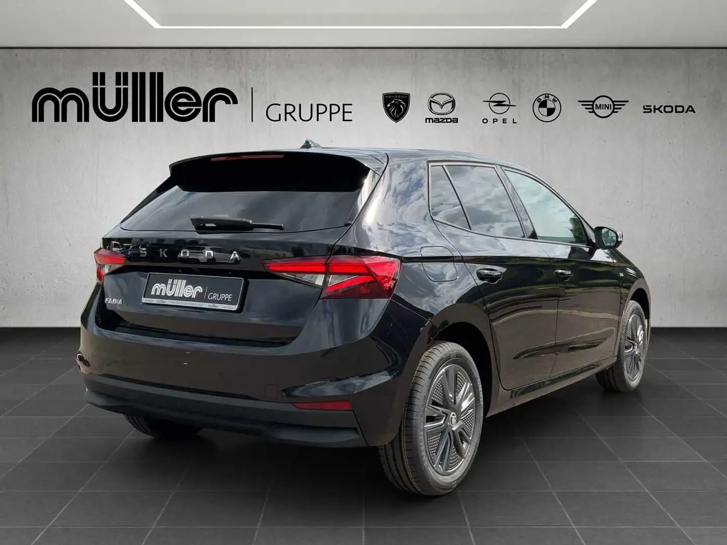 Skoda Fabia Tour 1.0 TSI DSG Noir - 2