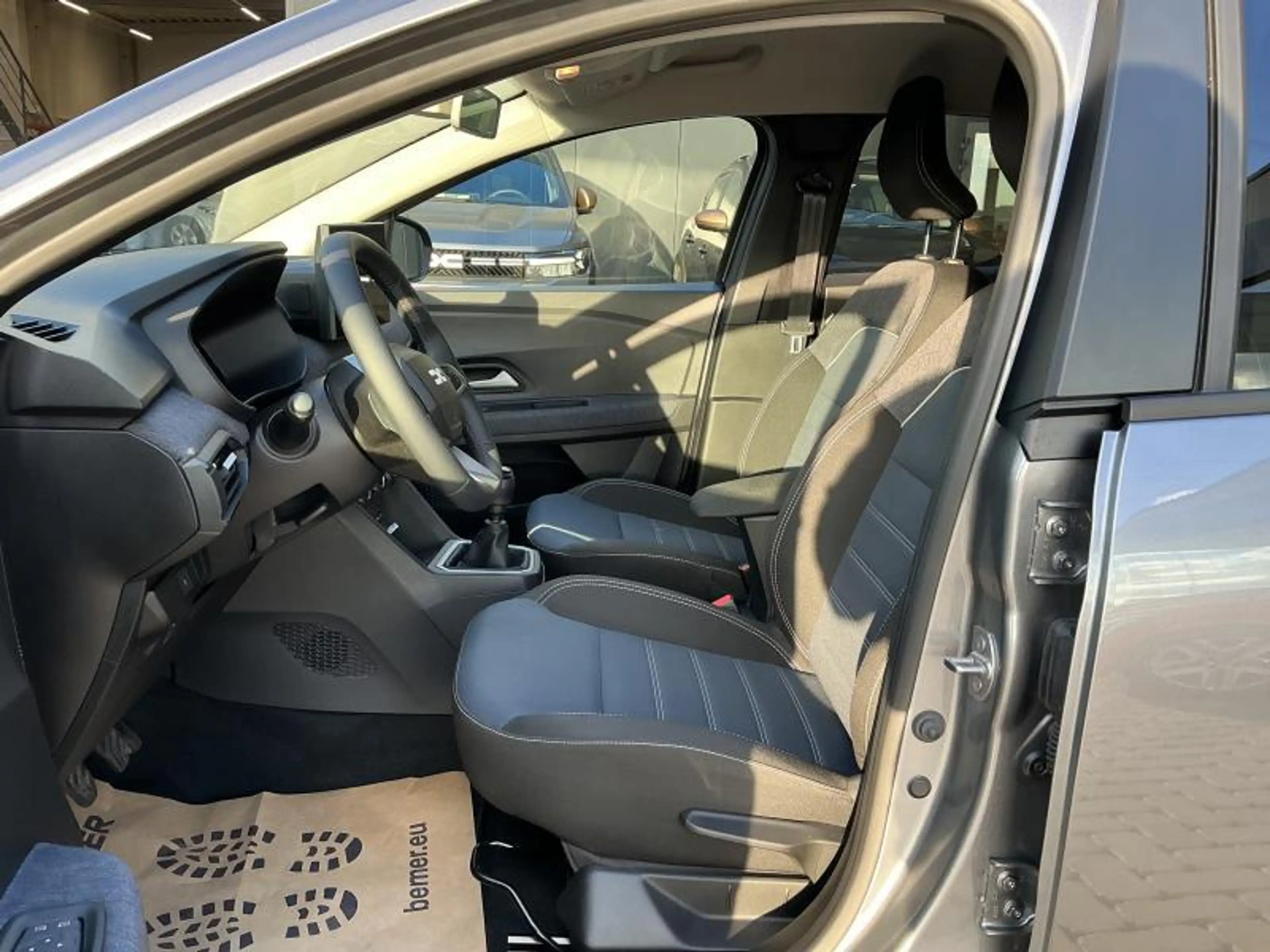 Dacia Sandero JOURNEY TCE 100 — photo 11