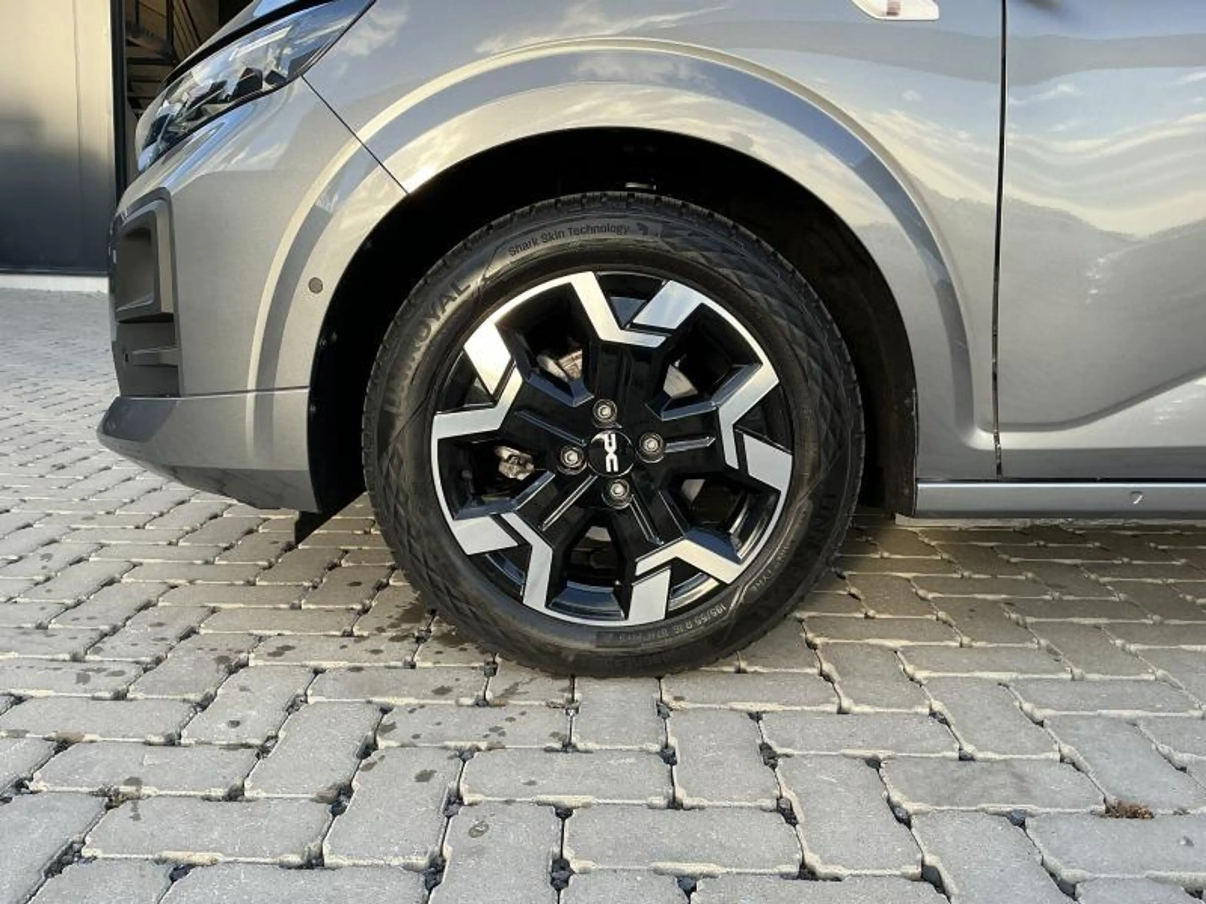 Dacia Sandero JOURNEY TCE 100 — photo 9