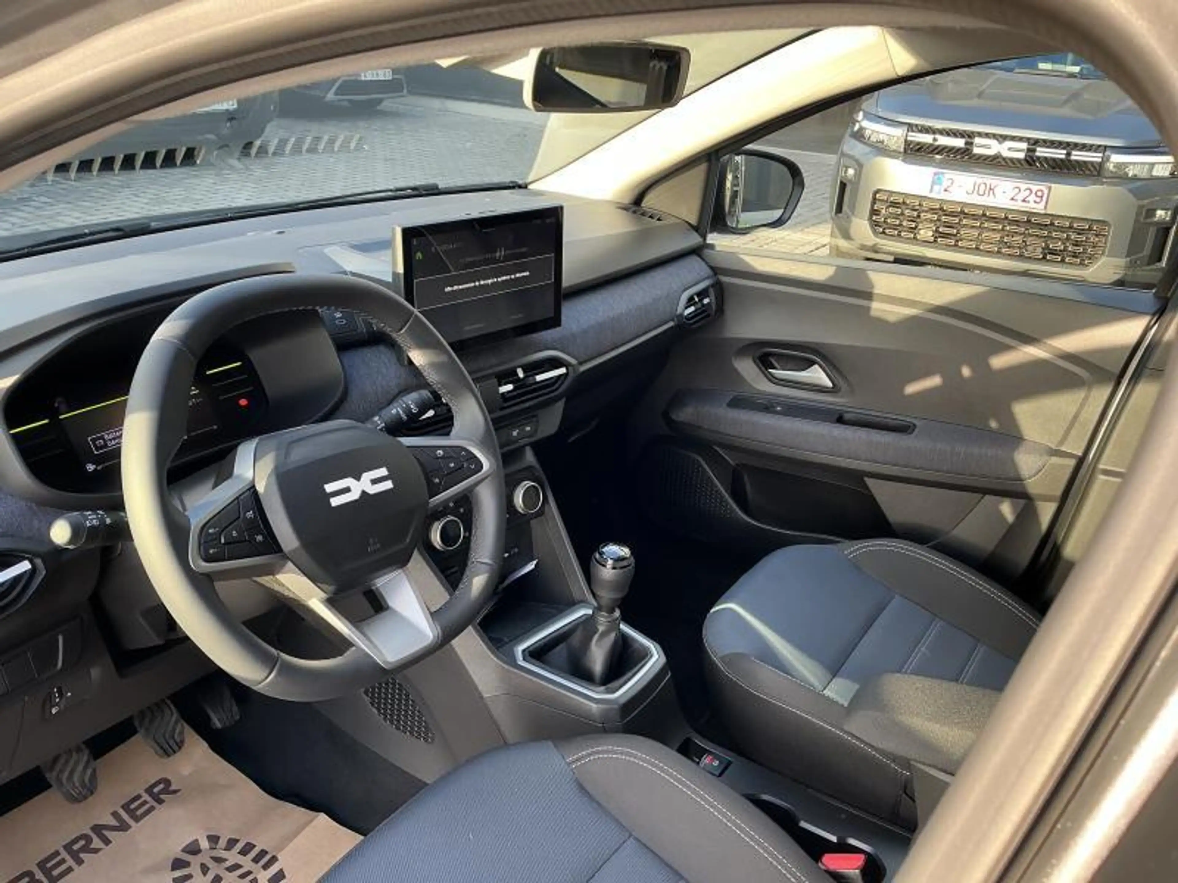 Dacia Sandero JOURNEY TCE 100 — photo 12
