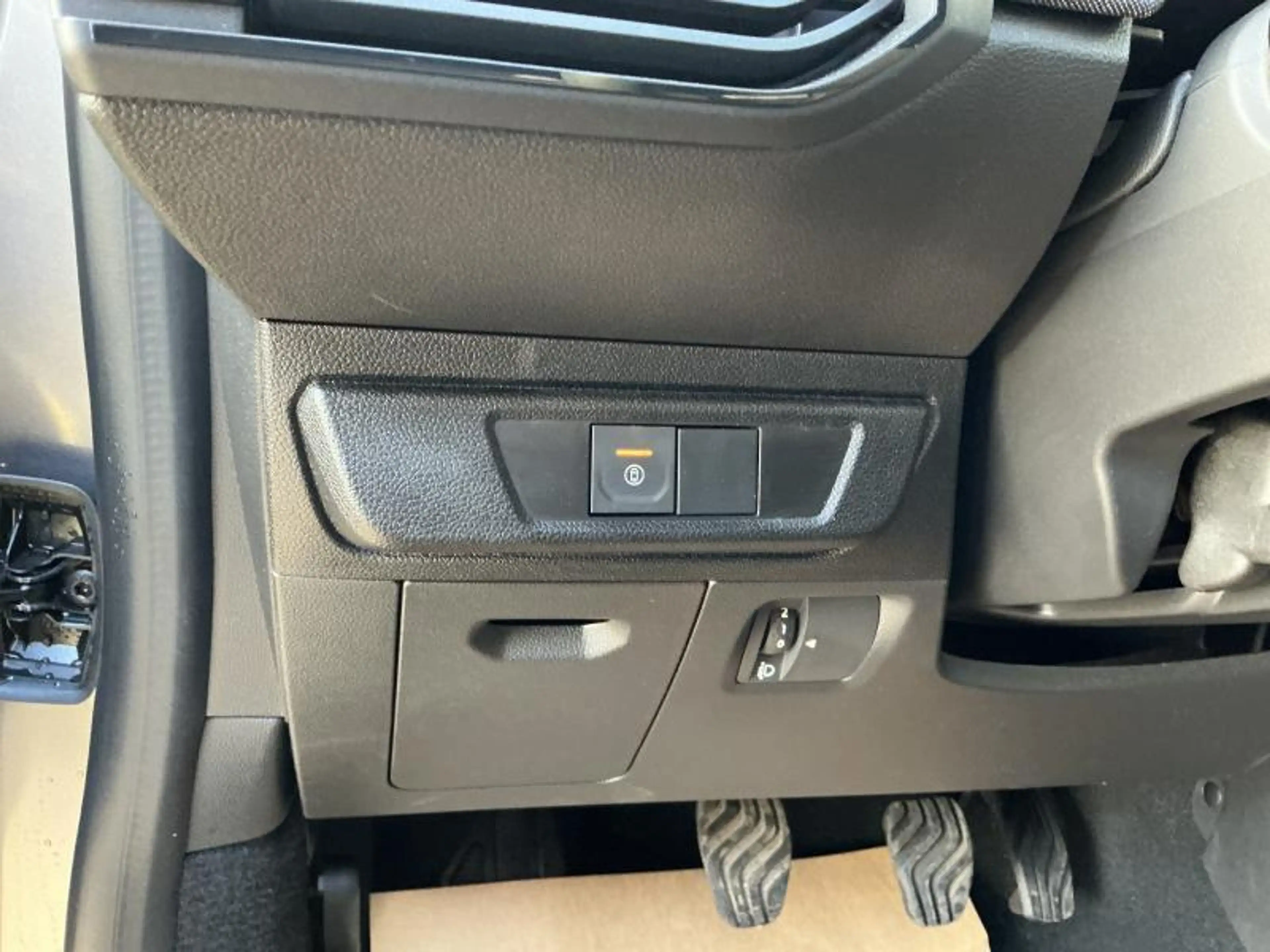 Dacia Sandero JOURNEY TCE 100 — photo 15