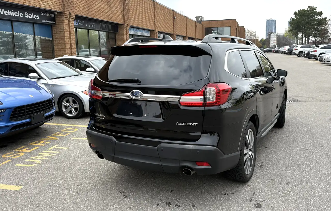 Subaru Ascent снимка Subaru Ascent