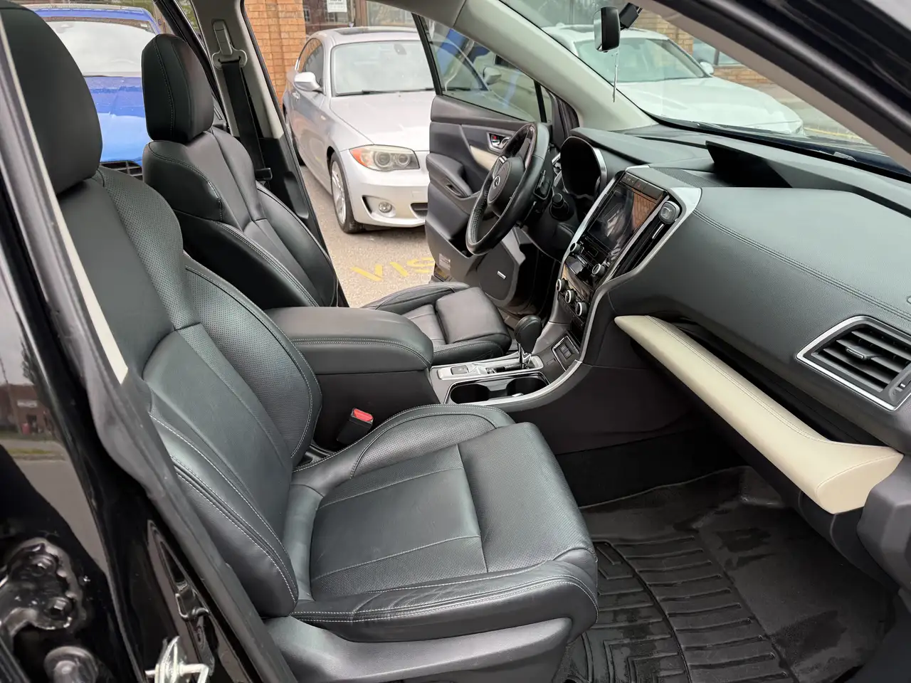 Subaru Ascent снимка Subaru Ascent
