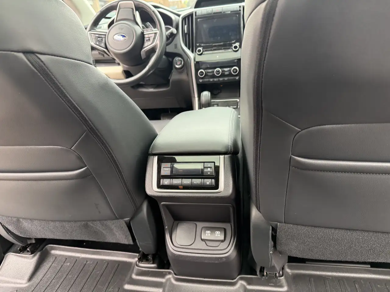 Subaru Ascent снимка Subaru Ascent