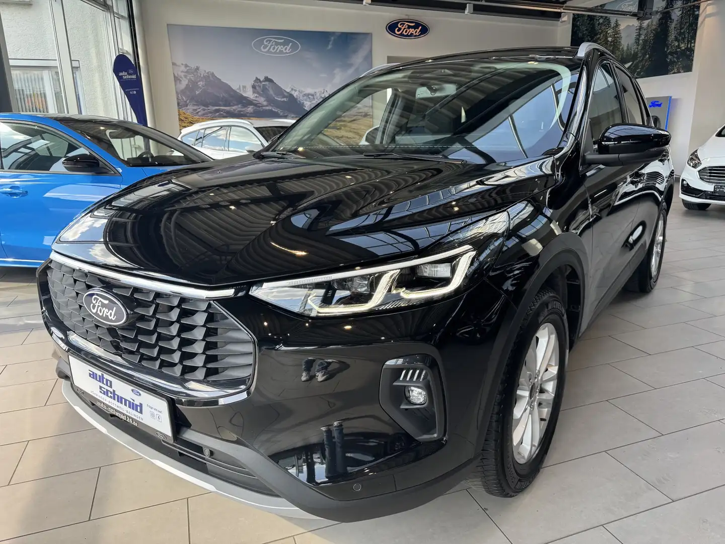 Ford Kuga Titanium Automatik HUD + Adapt. LED Noir - 1