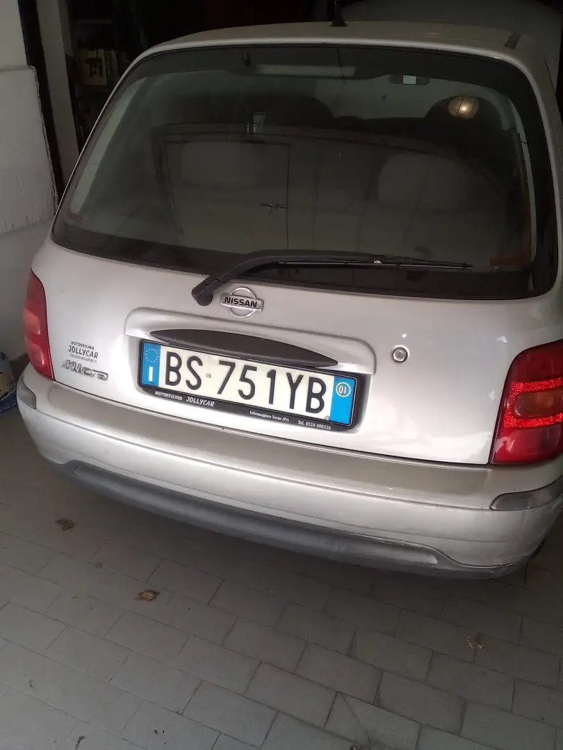Nissan Micra Micra II 2000 5p 1.4 Luxury Grigio - 2
