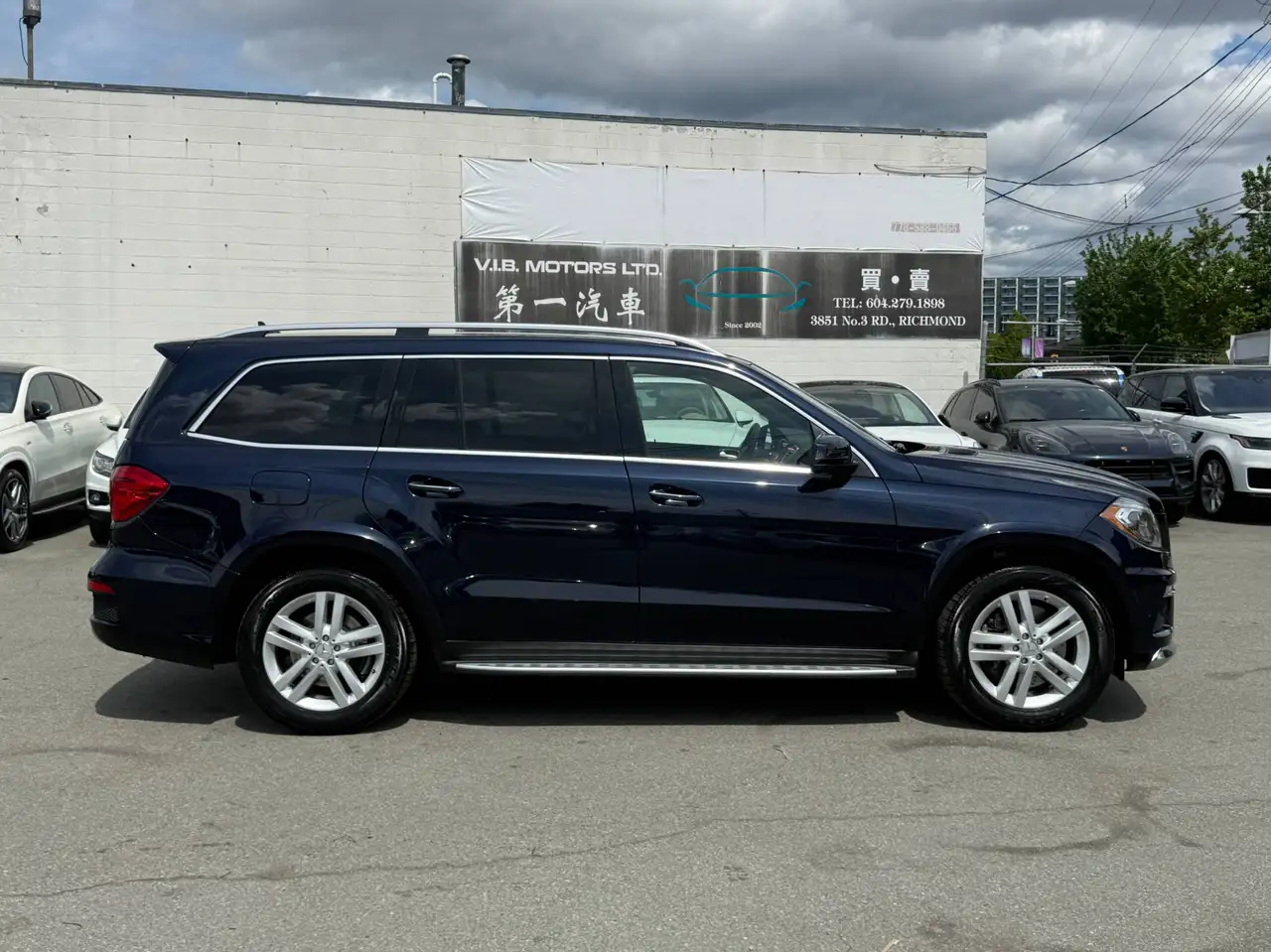 Mercedes-Benz GL-Class снимка Mercedes-Benz GL-Class