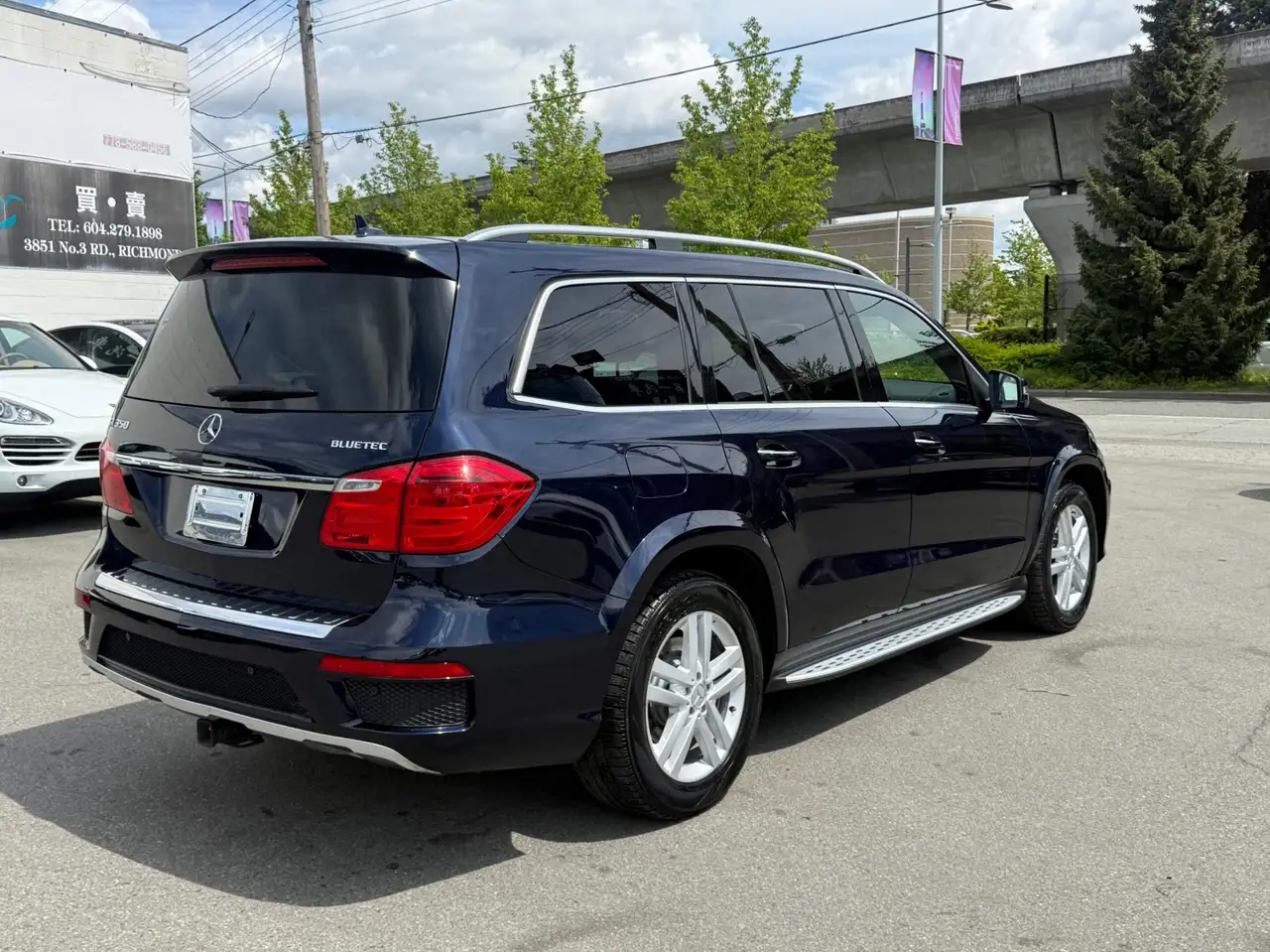 Mercedes-Benz GL-Class снимка Mercedes-Benz GL-Class
