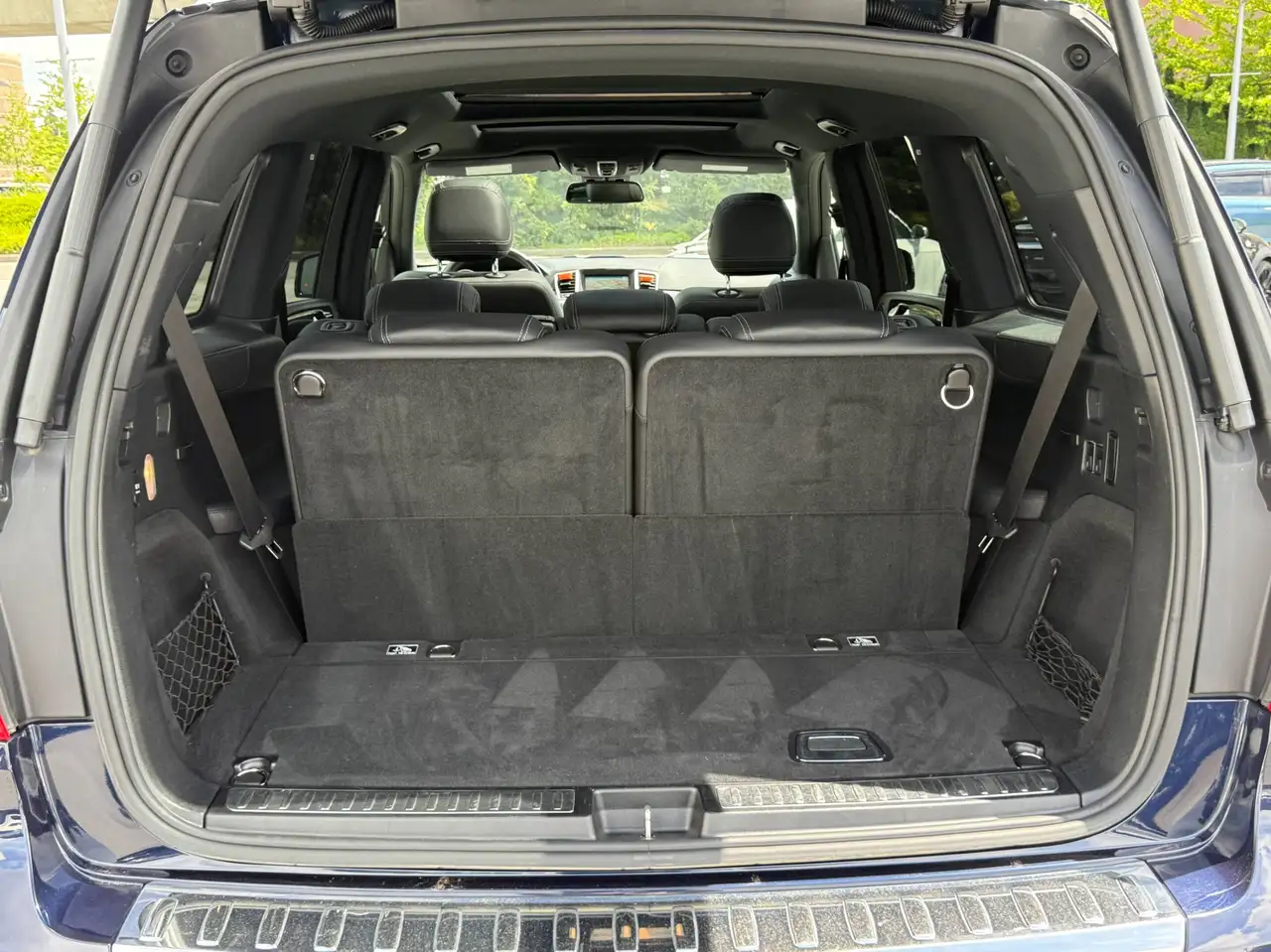 Mercedes-Benz GL-Class снимка Mercedes-Benz GL-Class