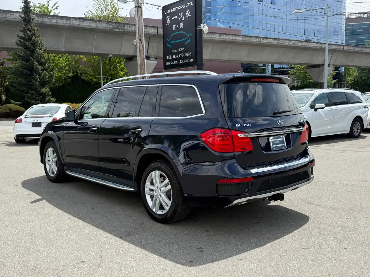 Mercedes-Benz GL-Class снимка Mercedes-Benz GL-Class