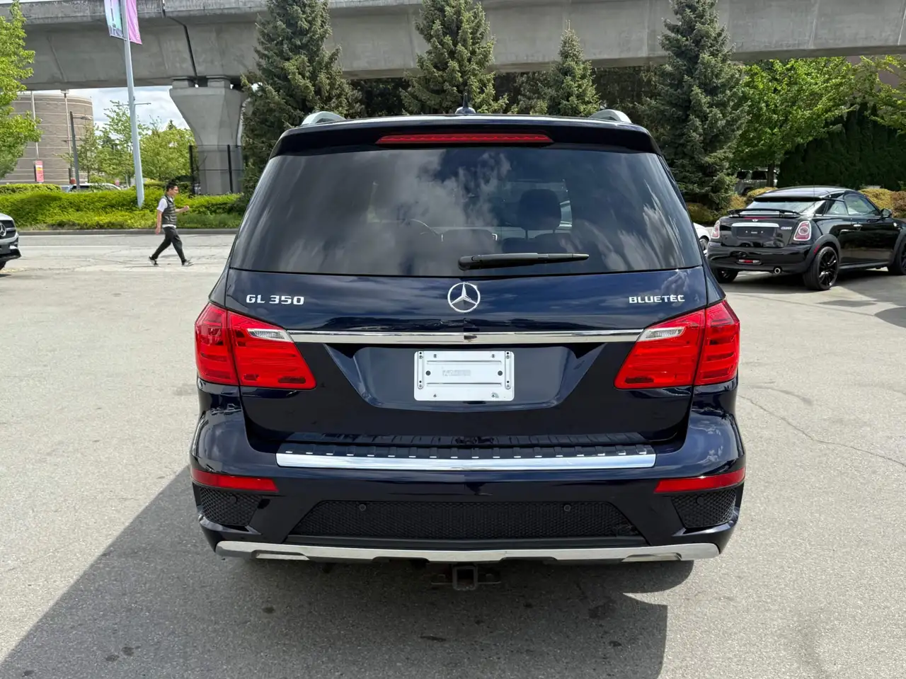 Mercedes-Benz GL-Class снимка Mercedes-Benz GL-Class