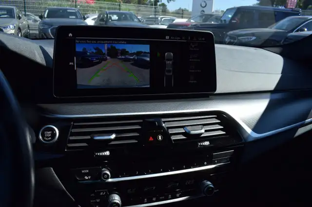 BMW 5 Series view 16