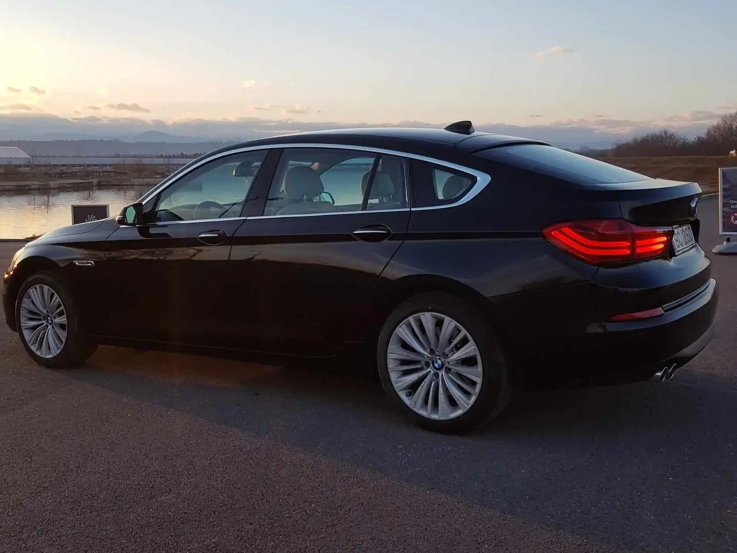 BMW 520 520d Gran Turismo Luxury auto E6 - 1