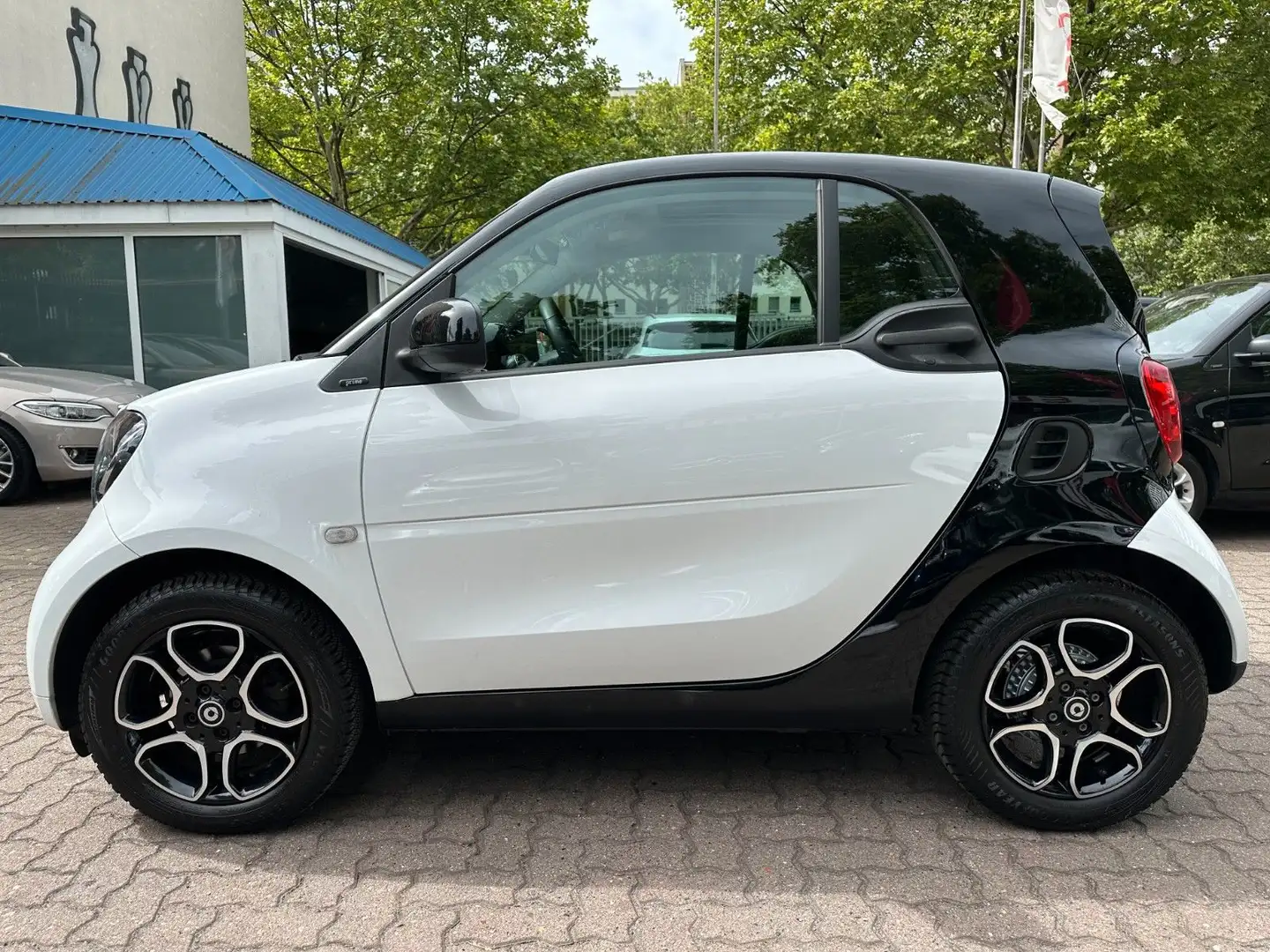 smart forTwo fortwo TWINAMIC prime PANO*NAVI*SHZ*PTS Schwarz - 2