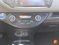 Toyota Yaris 100H 1.5 Active Gris - thumbnail 17