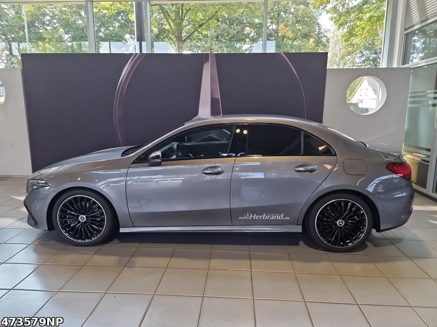Mercedes-Benz A 220 4MATIC AMG PREMIUM+19"+360°+FAHRASSISTENZ Gris - 2