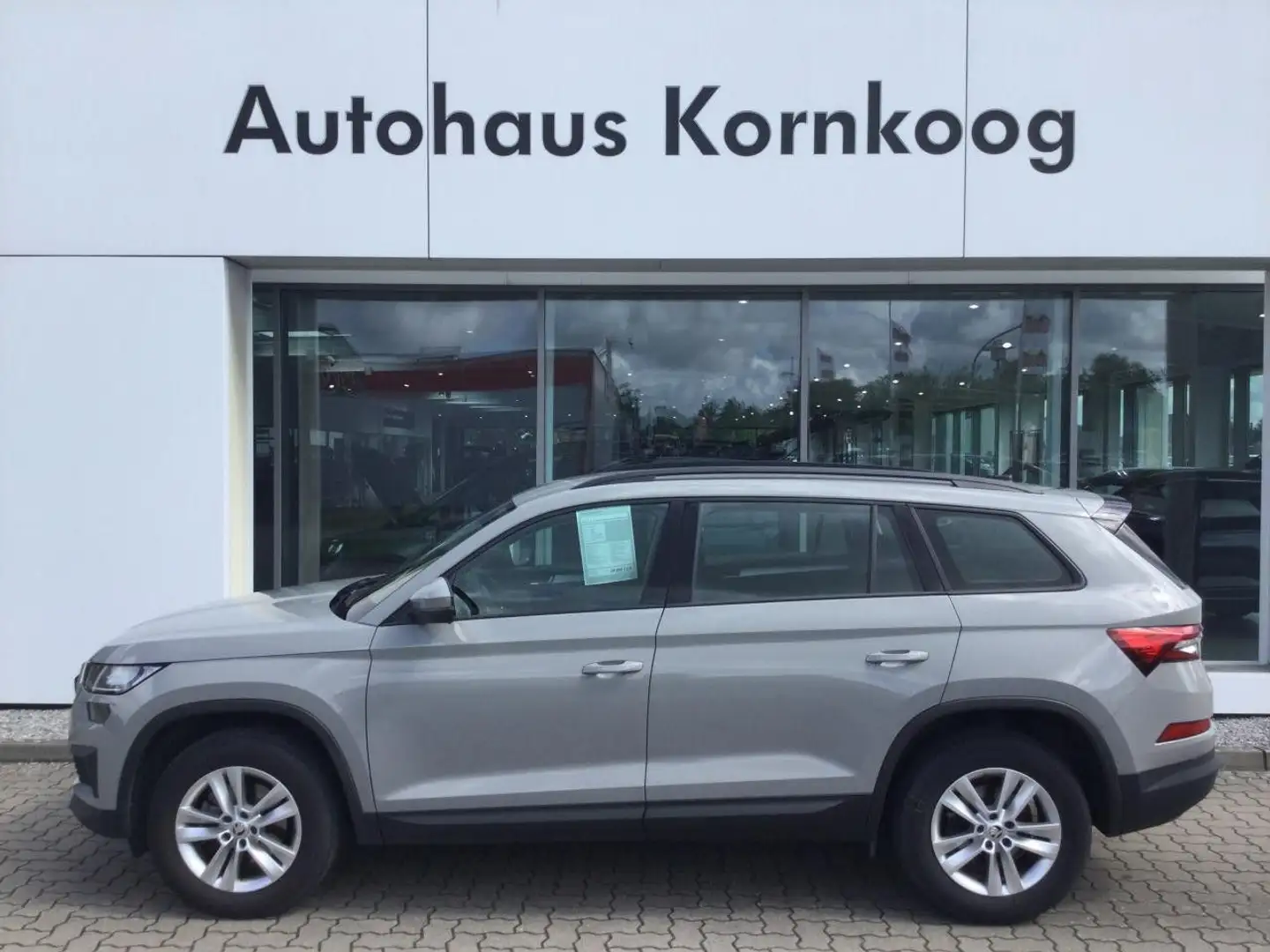 Skoda Kodiaq 2.0 TDI DSG Ambition LED APP Kamera AHK Grau - 1